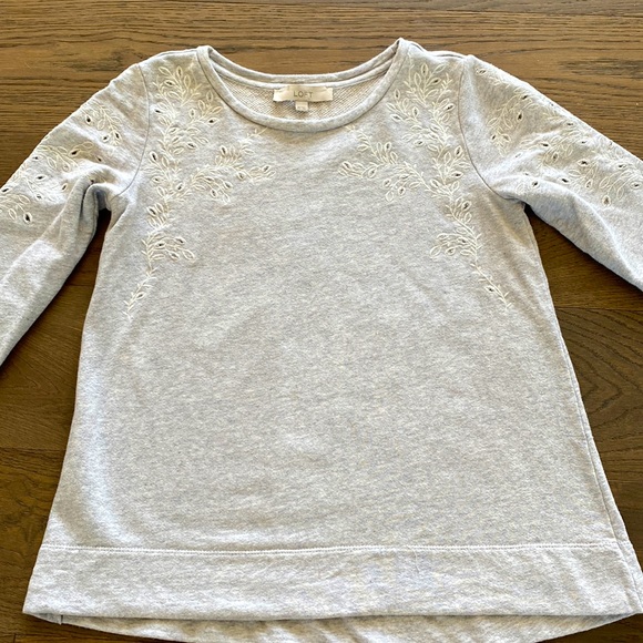 XS LOFT Sweatshirt - Picture 1 of 3